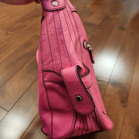 Danier pink leather shoulder bag - Picture 7 of 11